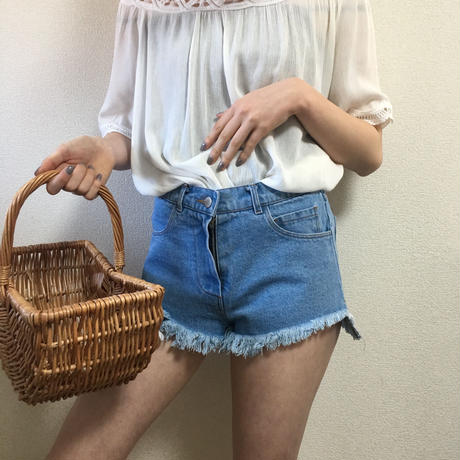 5a89274f27d1cc101d001078