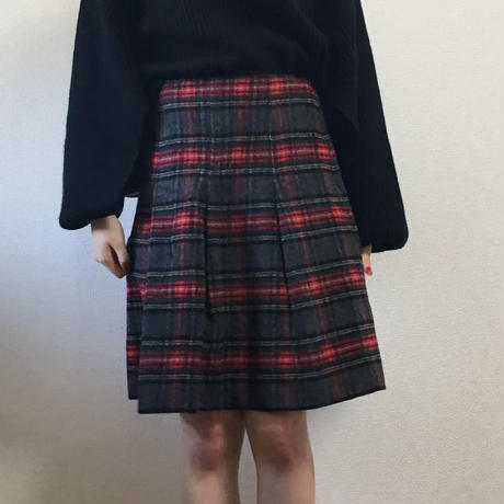 59fd49a63210d51e2b004804