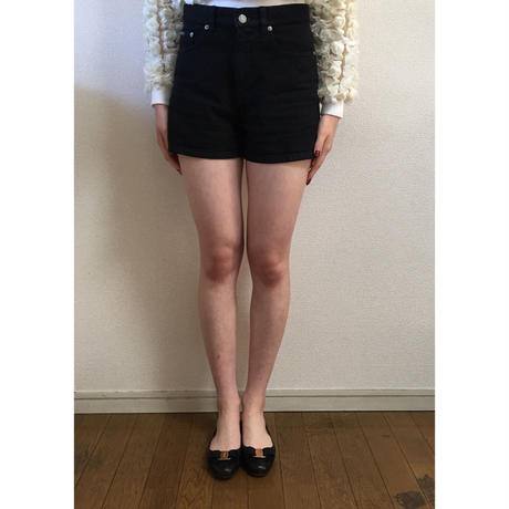 5a79460e27d1cc5cf500100a