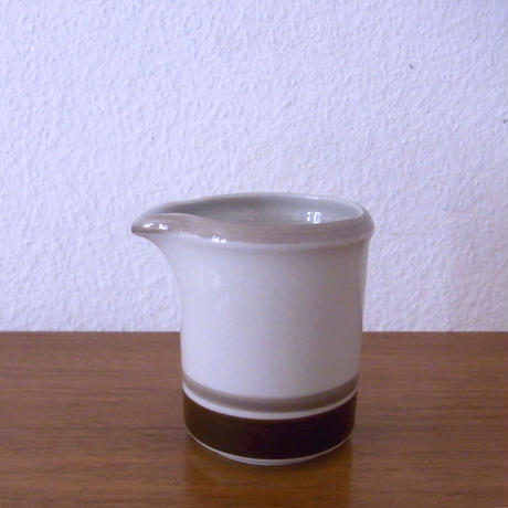 56603cb23cd48298bf00752f
