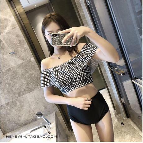 5af653e55f786658db000a04