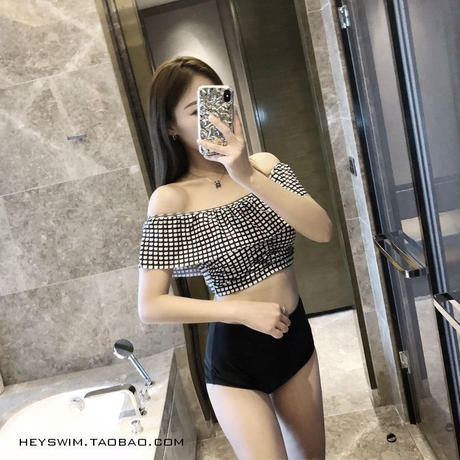 5af653e55f786658db000a04