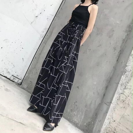 5ab65281ef843f2bae00476d