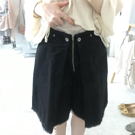 5ae126b15496ff1b0e0010d4