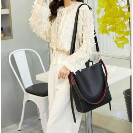 カジュアルバッグ Stores