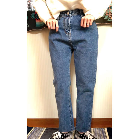 5a6ec4053210d51b24001295
