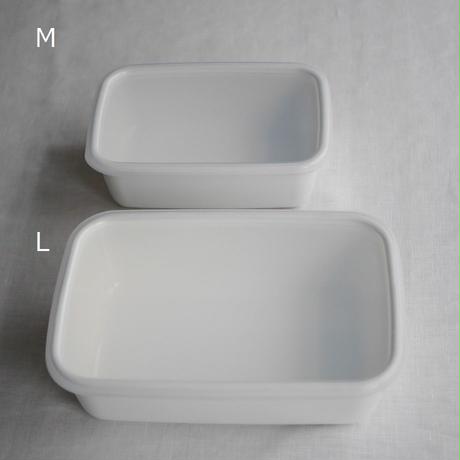 5ef063b0d3f16747f5810390