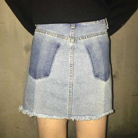 5b6abf325f786625d90016a4