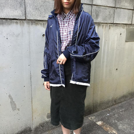 5bfd291ec3976c5c99000731