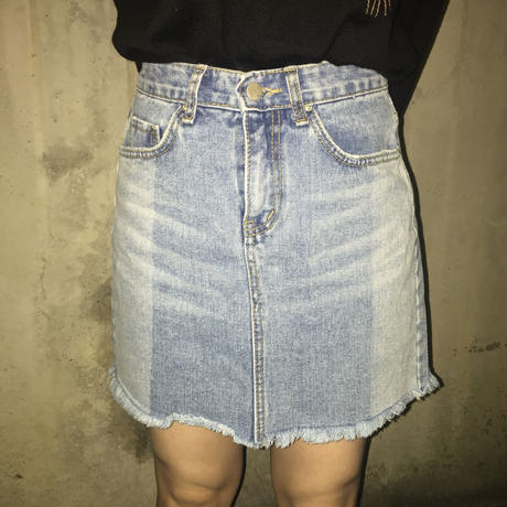 5b6abf325f786625d90016a4