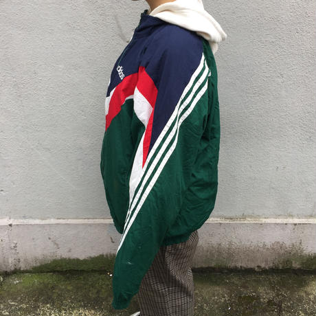 5c7799d5a341d03aaab69bf6