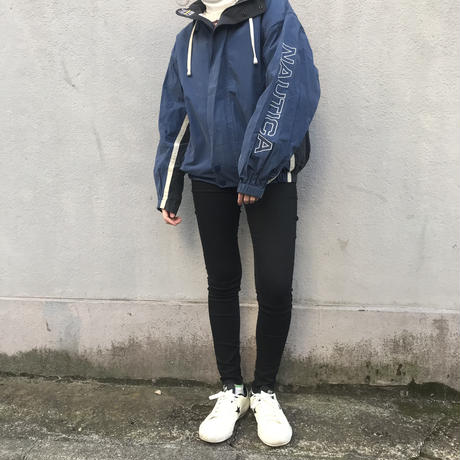 5c09168127b44e68b0611ce7