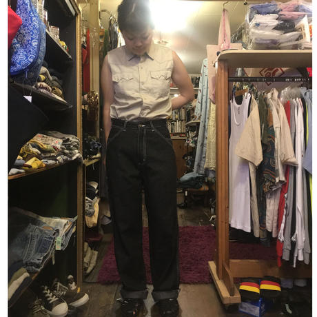 5b409e06ef843f46110036f9