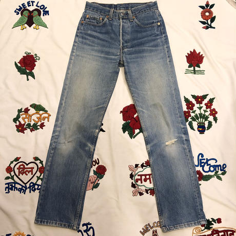 5d725fef200d6807ab0ccf7d