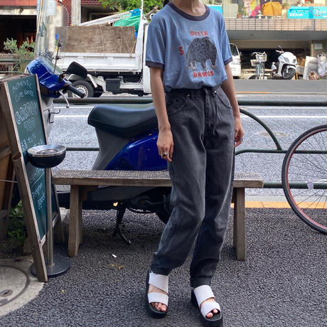 5ef5b9551829cd629c9944c9