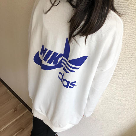 5d8618a7745e6c3f51a0fd32