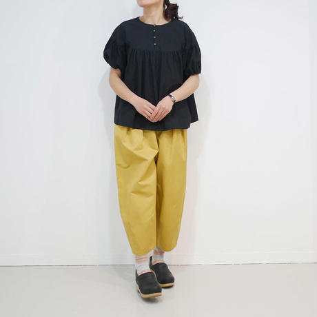5aa60a77ef843f540c000857