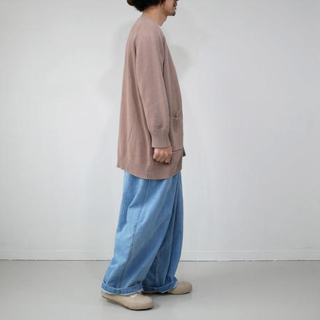 5ac869b8122a7d57af00150d