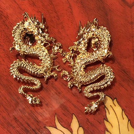 ドラゴンピアス Stores