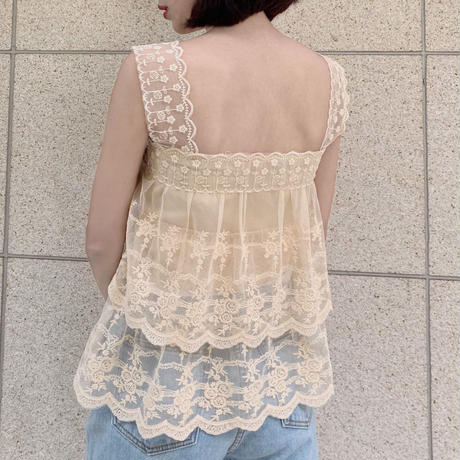 5ccecf2ba894522e81dc75fe