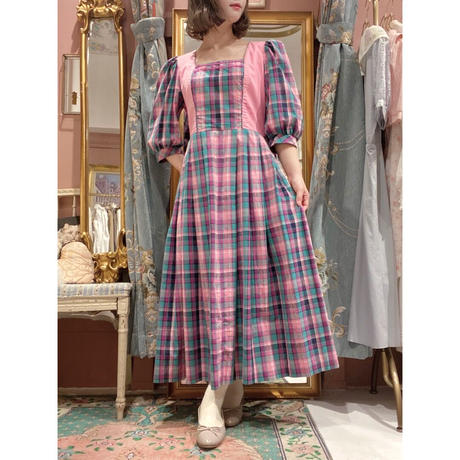 チロルワンピース Stores