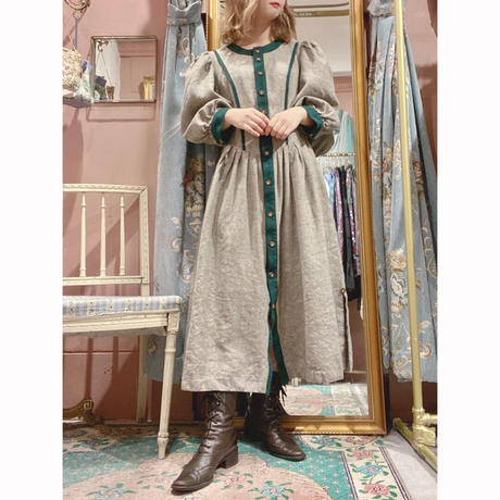 チロルワンピース Stores