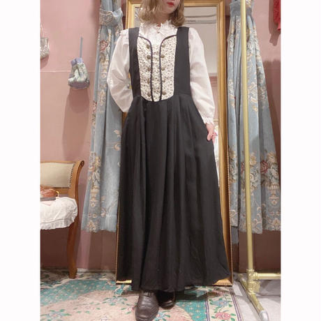 チロルワンピース Stores