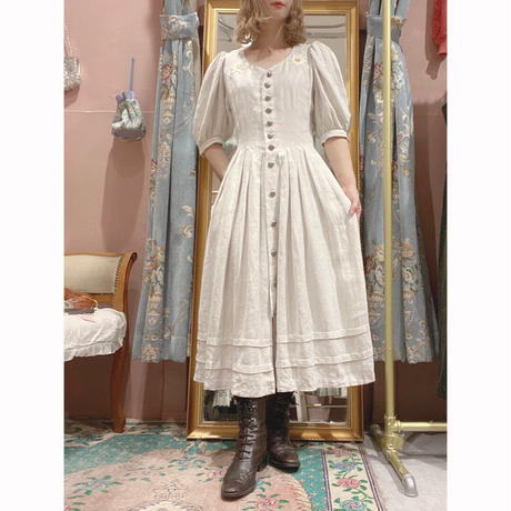 チロルワンピース Stores