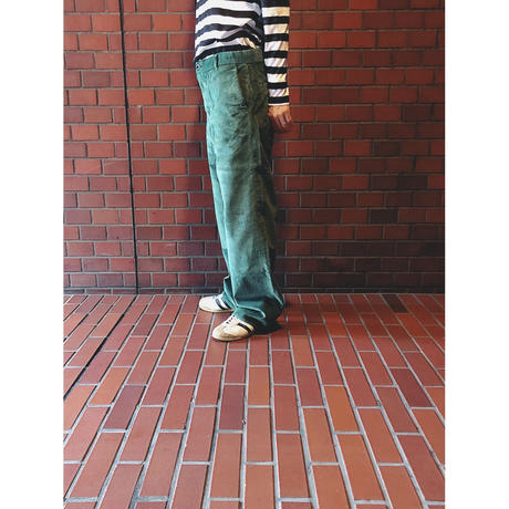5bd432d5c49cf3587f000273