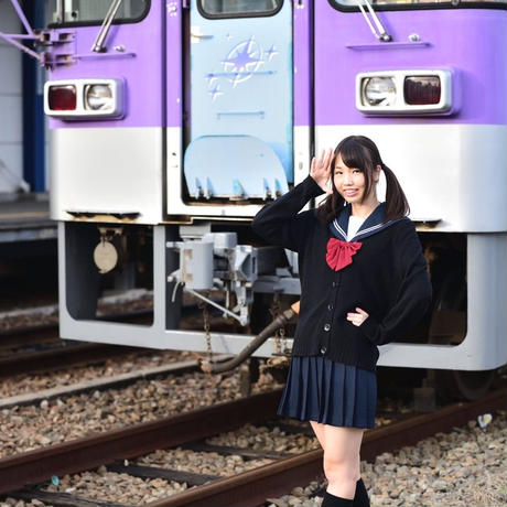 5dda64cc51940c15db7f6272