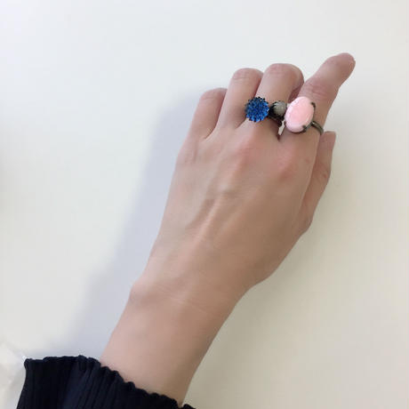 〖RING〗ヴィンテージ ラウンドガラスリング大 ブルーのつぶつぶ
