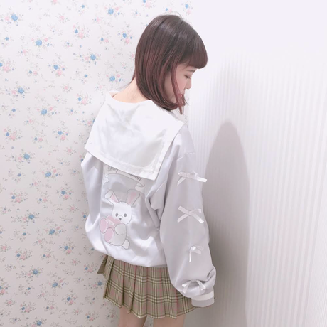 5a65917ef22a5b5e890011b6