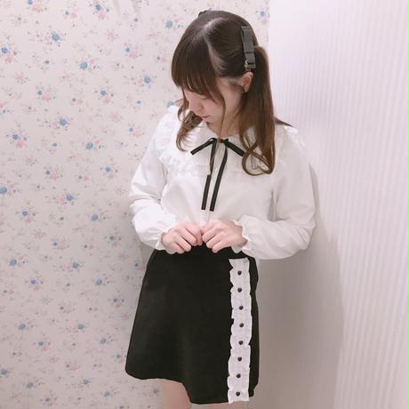 5c41a045c3976c4d4d55493a