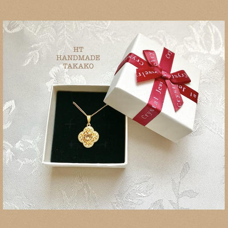 四つ葉のクローバー Stores