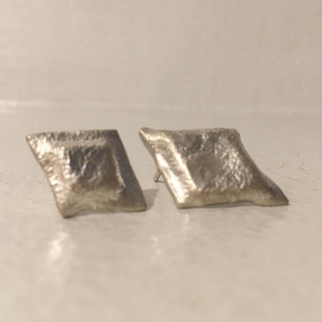5db7dfc2745e6c1566512961