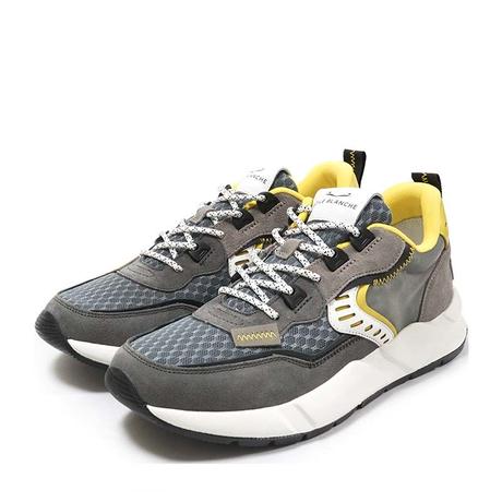 イタリアスニーカー Stores