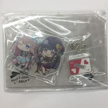 ディズニーコレクション 白と黒のアリス イヤリング、ブレスレット