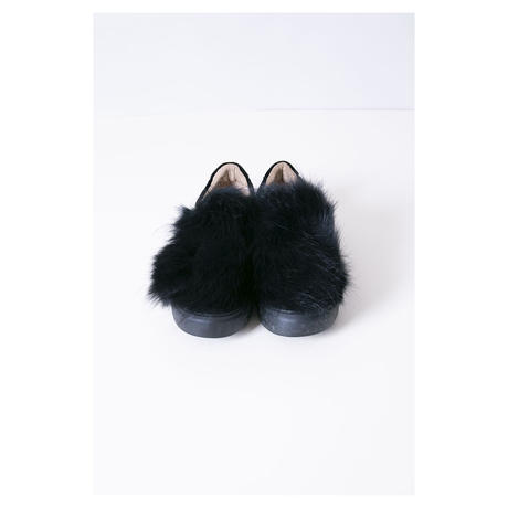 ファースニーカー Stores