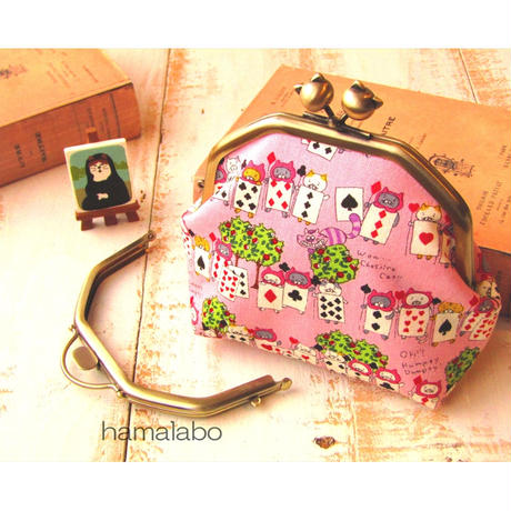 5cd22282d211bf06a7442f50