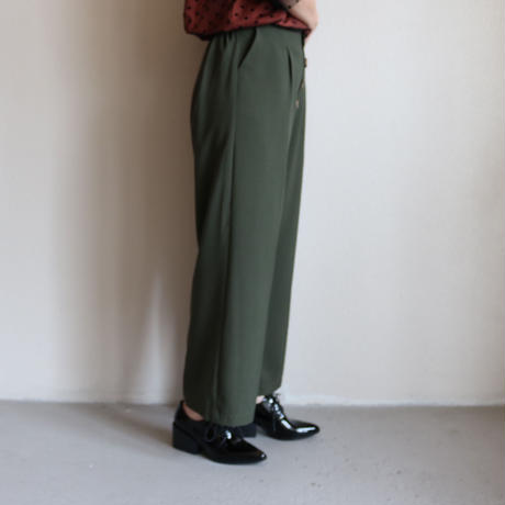 5db1304d745e6c3e1e94974d