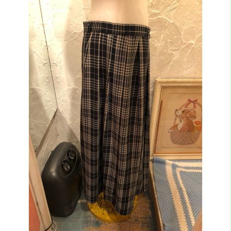 5cad9418c3a9670312fc26e6
