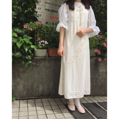 5ae942fe122a7d5714000819