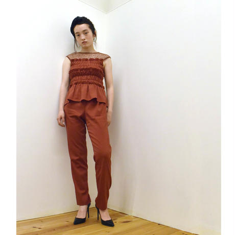5bd66d66ef843f4bf300033b