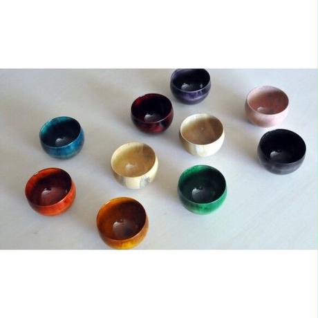 木製栃材を使用したカラフルなぐい呑みです Ochoko　Colorful　イエロー　SX-0653