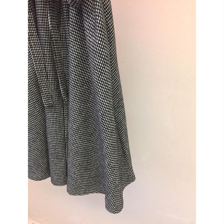 5a257b24c8f22c02c4001704