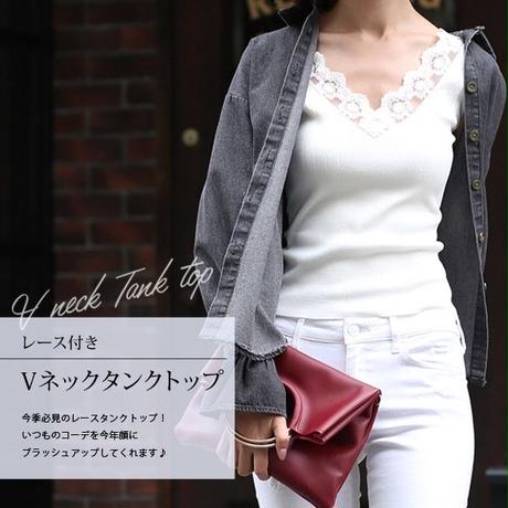 5e74a3569df16355bd0ab875