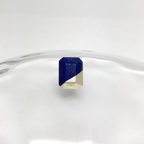 5937c033c8f22c1a63000582