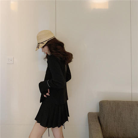 5d695f25e4fc3975da787be9