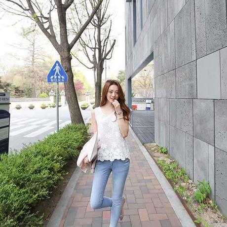 5b5046975496ff11ea000cd7