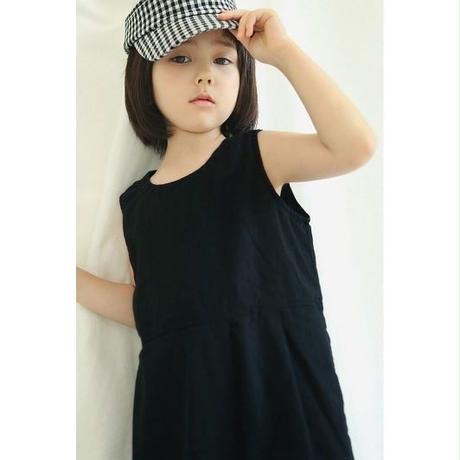 5b3075a550bbc37a7700030e